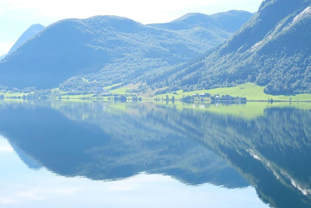 Apartment With Lake View In Jolster Årdal Exterior foto