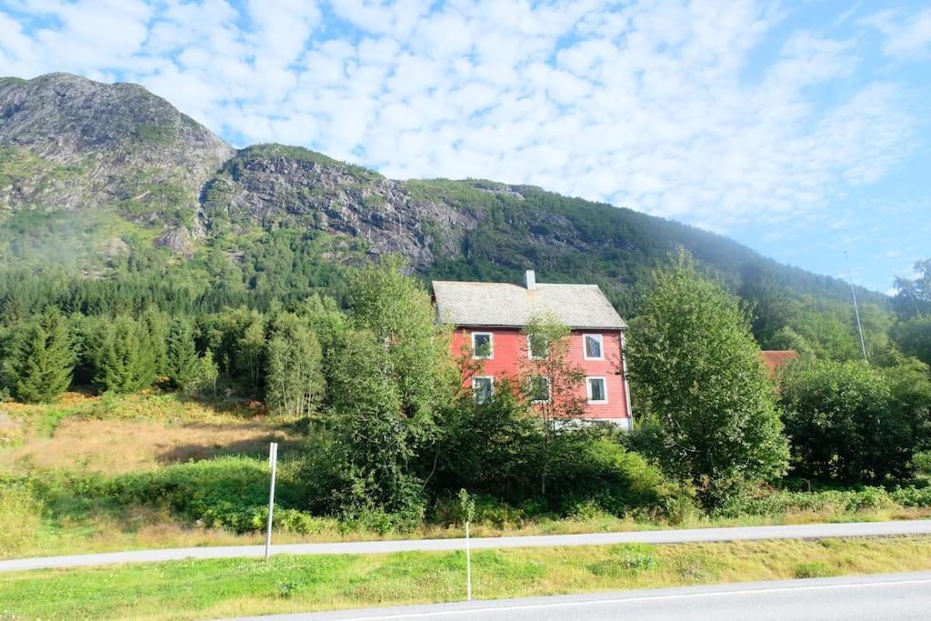 Apartment With Lake View In Jolster Årdal Exterior foto